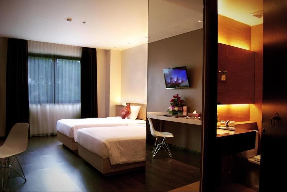 De Java Hotel Bandung Exteriör bild